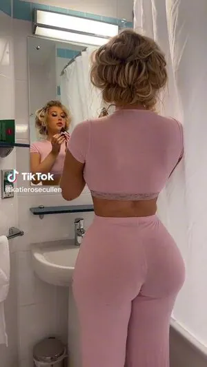 Katie Rose Cullen content