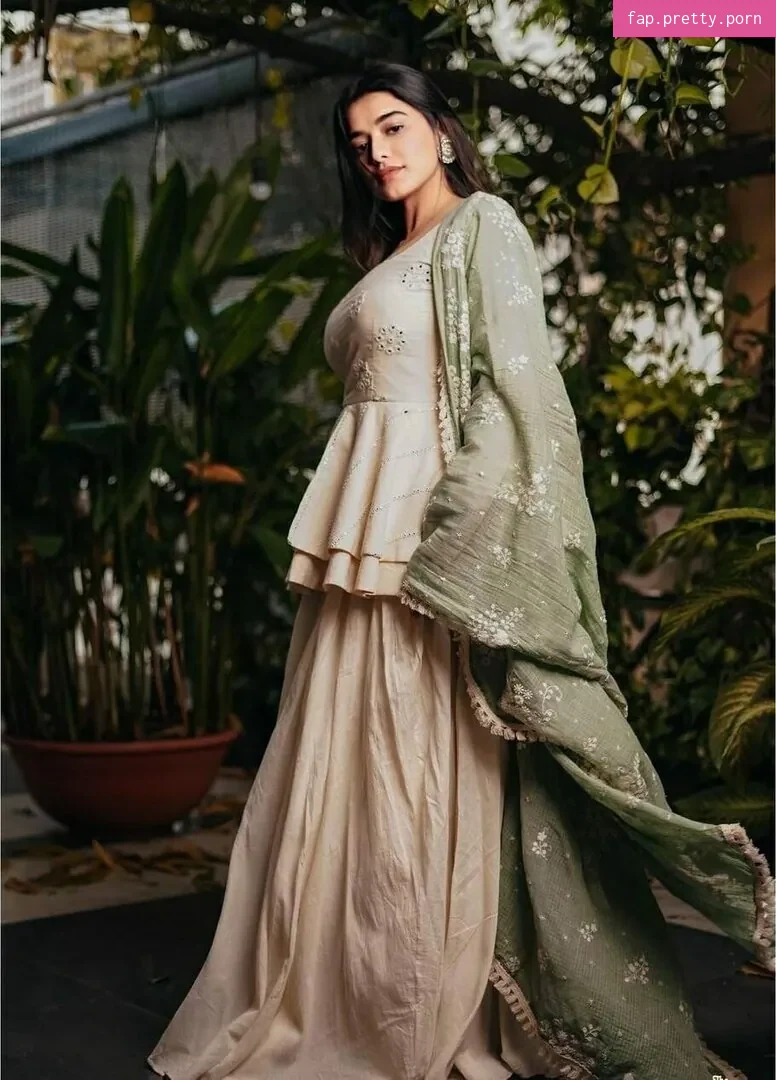 Ketika Sharma - Photo #18