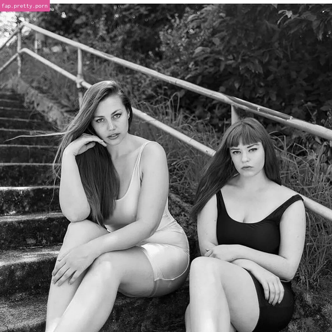 Lilliasright - Photo #37