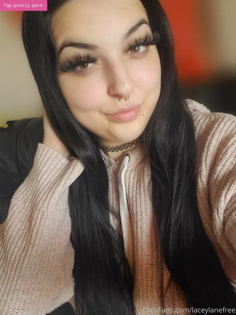 laceylanefree - Photo #01