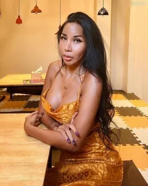 ladyboyshasha content