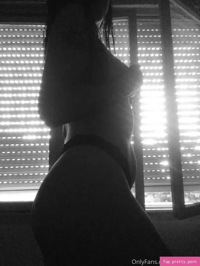 laraxxxb - Photo #20