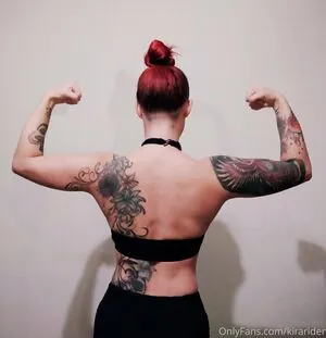 larraphoenix content