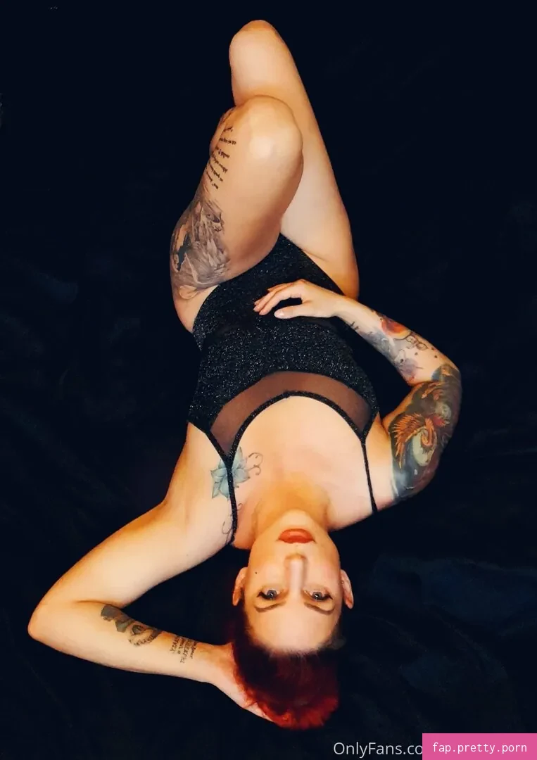 larraphoenix - Photo #61