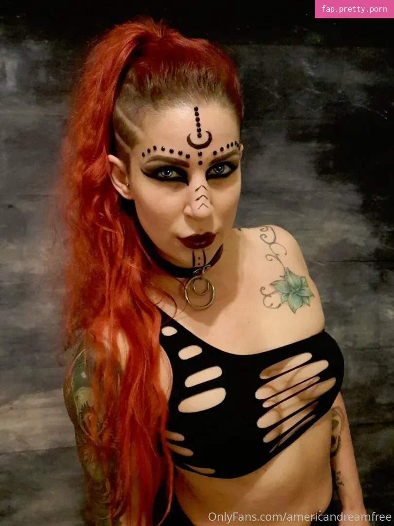 larraphoenix - Photo #01