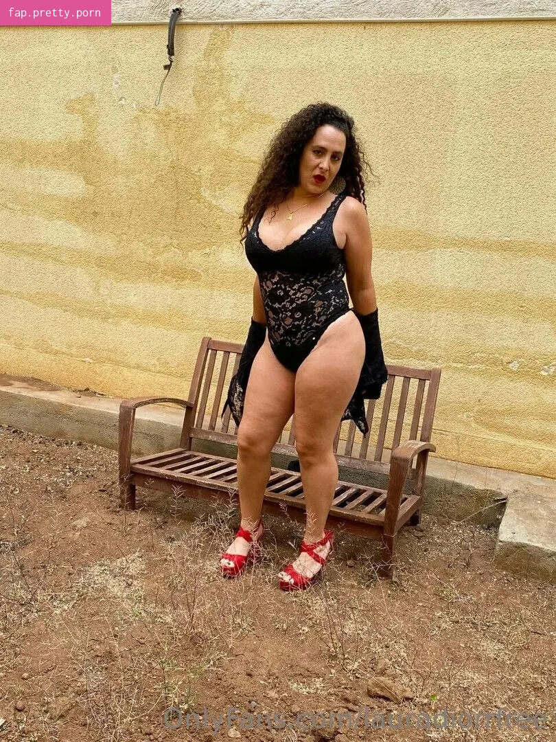 lauradiorrfree - Photo #05