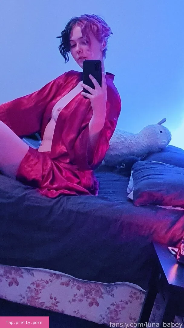 luna_babey content