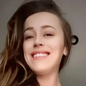 Leanne Crow / LeanneCrow