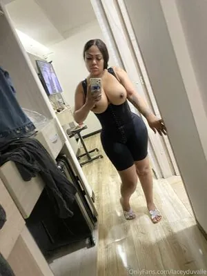 Lacey Duvalle content