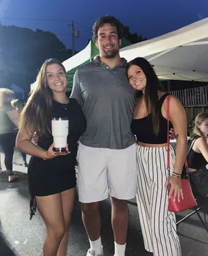 Lorraine De Souza content