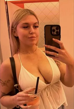 leah777 content