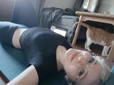 lenathegarbagecan content