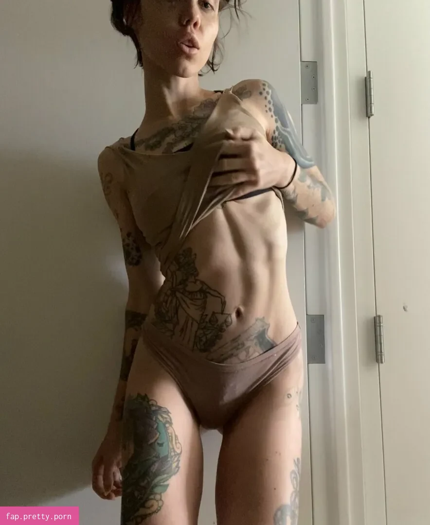 Lucy Everleigh - Photo #23