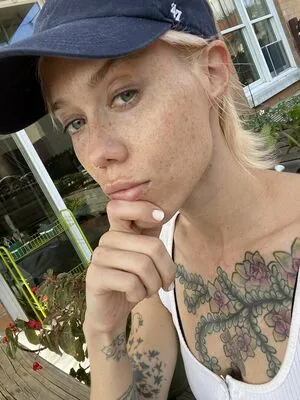 Lucy Everleigh content