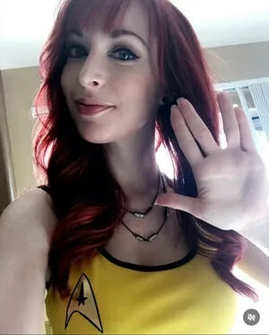 Lisa Foiles