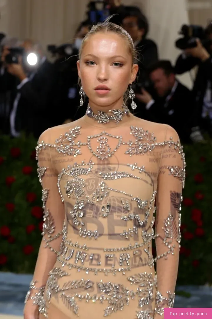 Lila Grace Moss - Photo #03