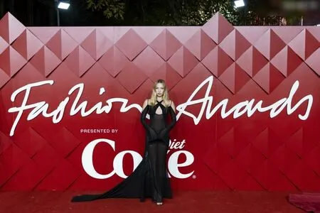 Lila Grace Moss content