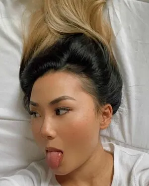 lindaafreckles content