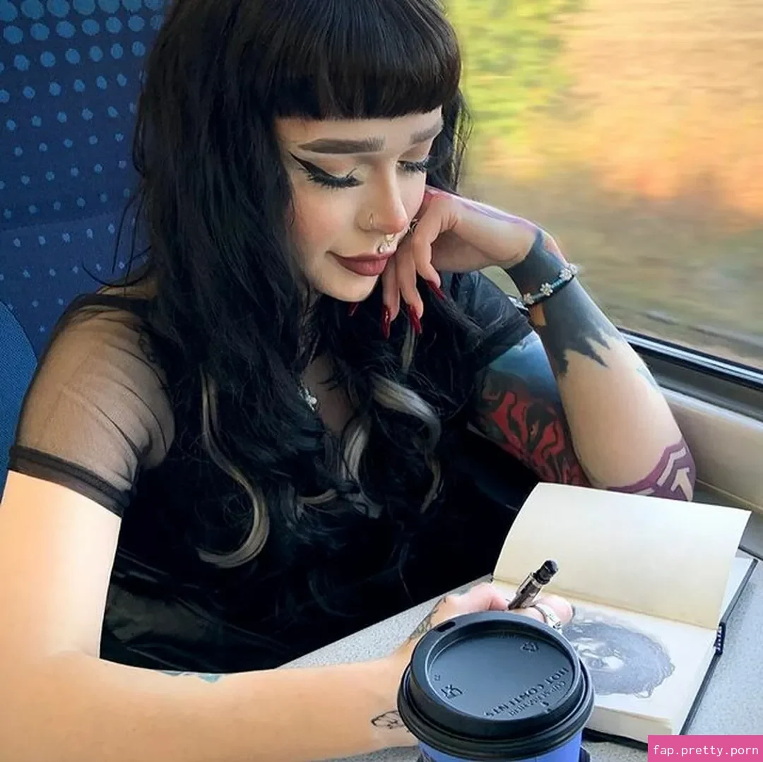 lizzieesze - Photo #04