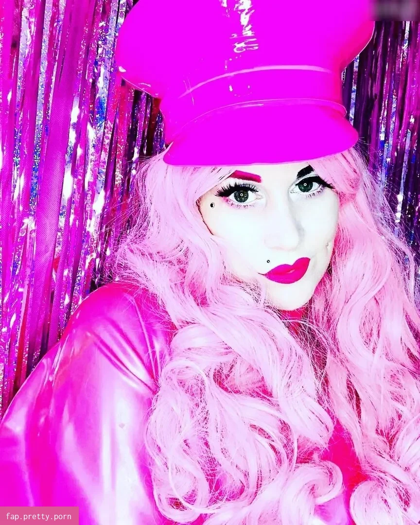 LaJenTrois - Jen Roomes - Photo #02