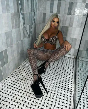 Lea Keler 2001 content