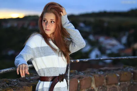 lealyferra / lea.ly content