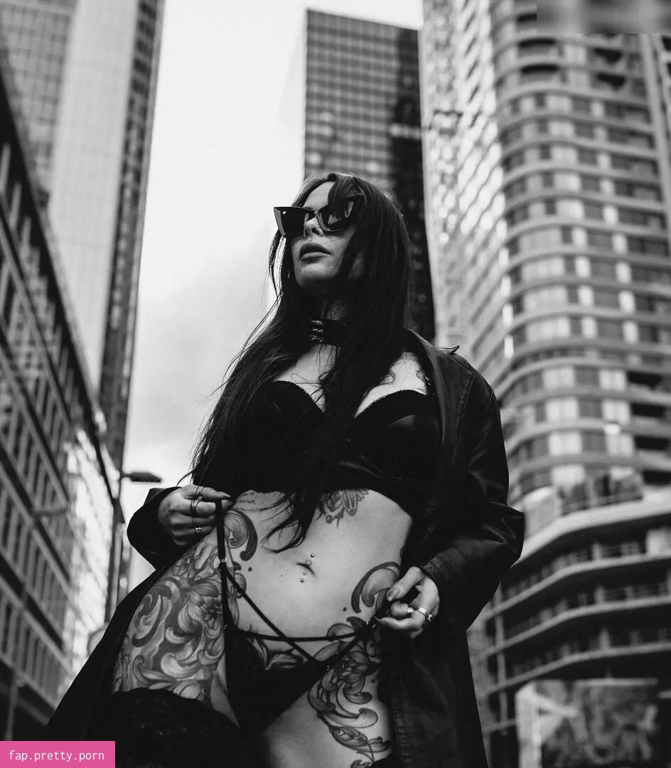 Leen Leftover - Photo #02