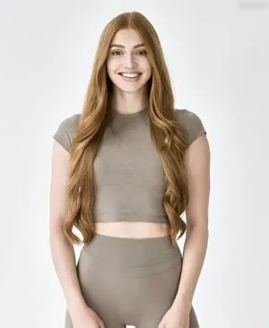 Laura Michelle Maske content