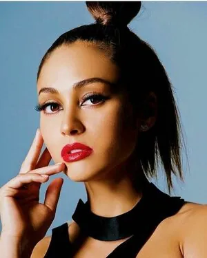 Lindsey Morgan content