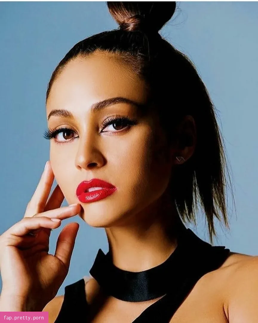 Lindsey Morgan - Photo #70