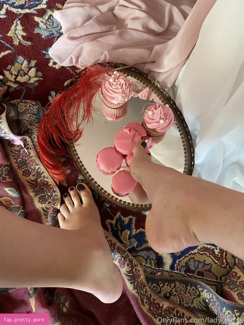 Lady Perse - Photo #89