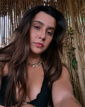 Lauana Prado content