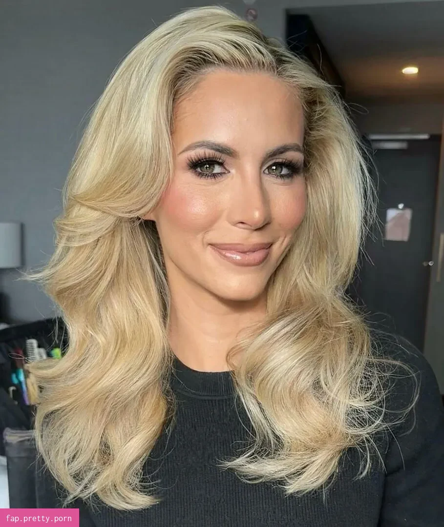 Laura Rutledge - Photo #30