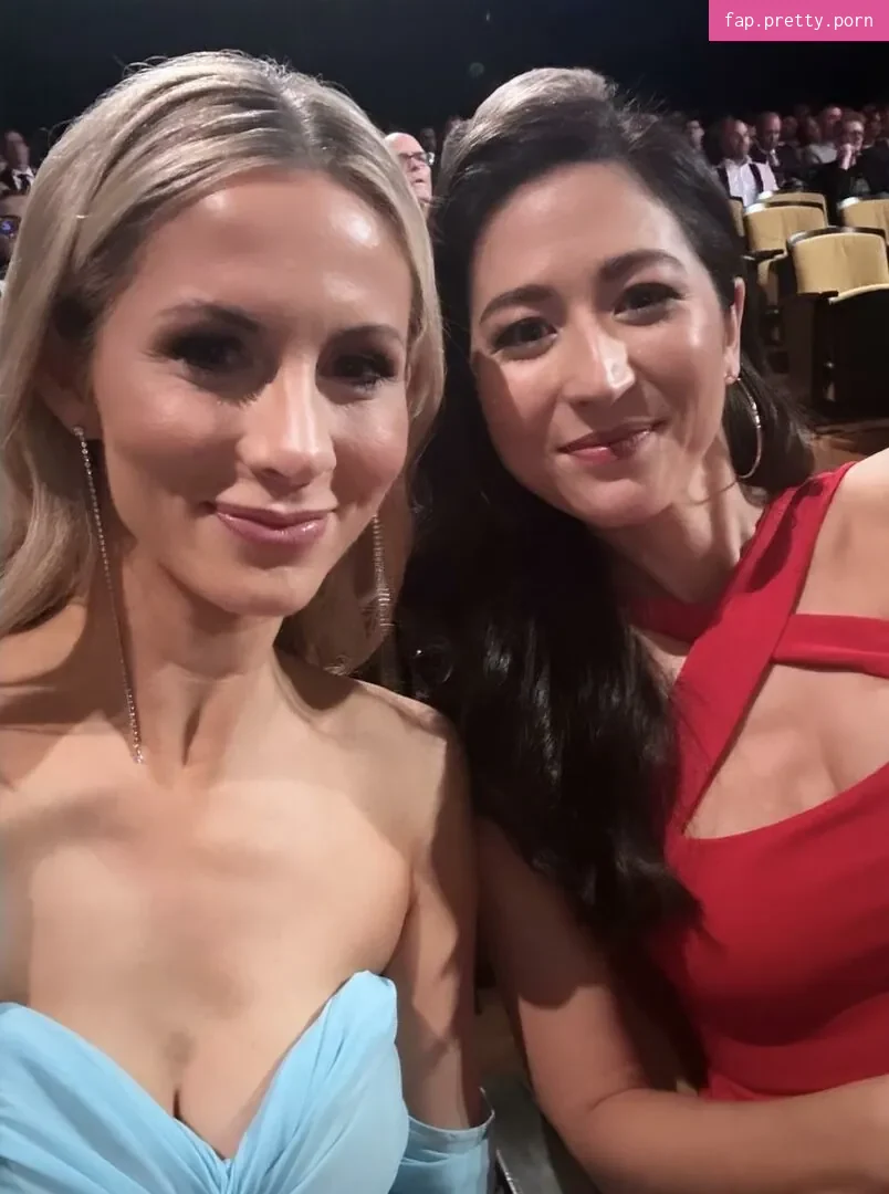 Laura Rutledge - Photo #37