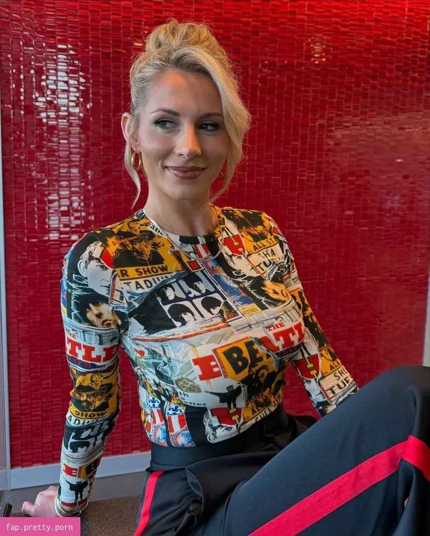 Laura Rutledge - Photo #56