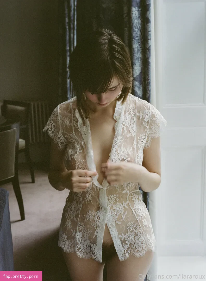 Liara Roux - Photo #46