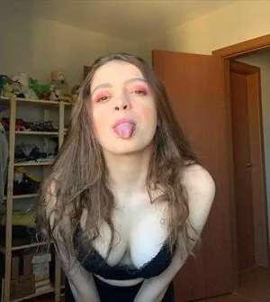Luana Reinert content