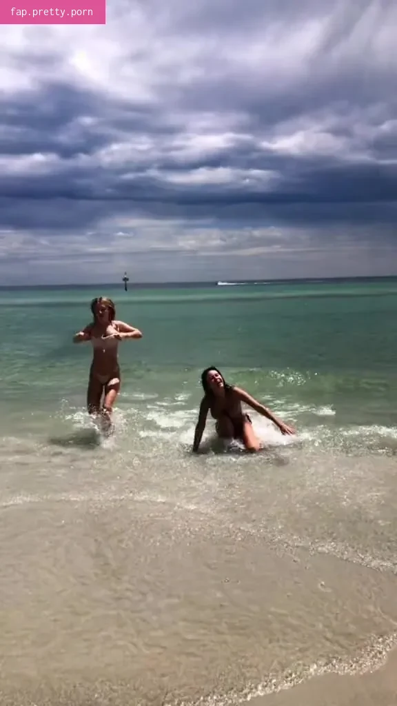 Lauren Stephens - Photo #07