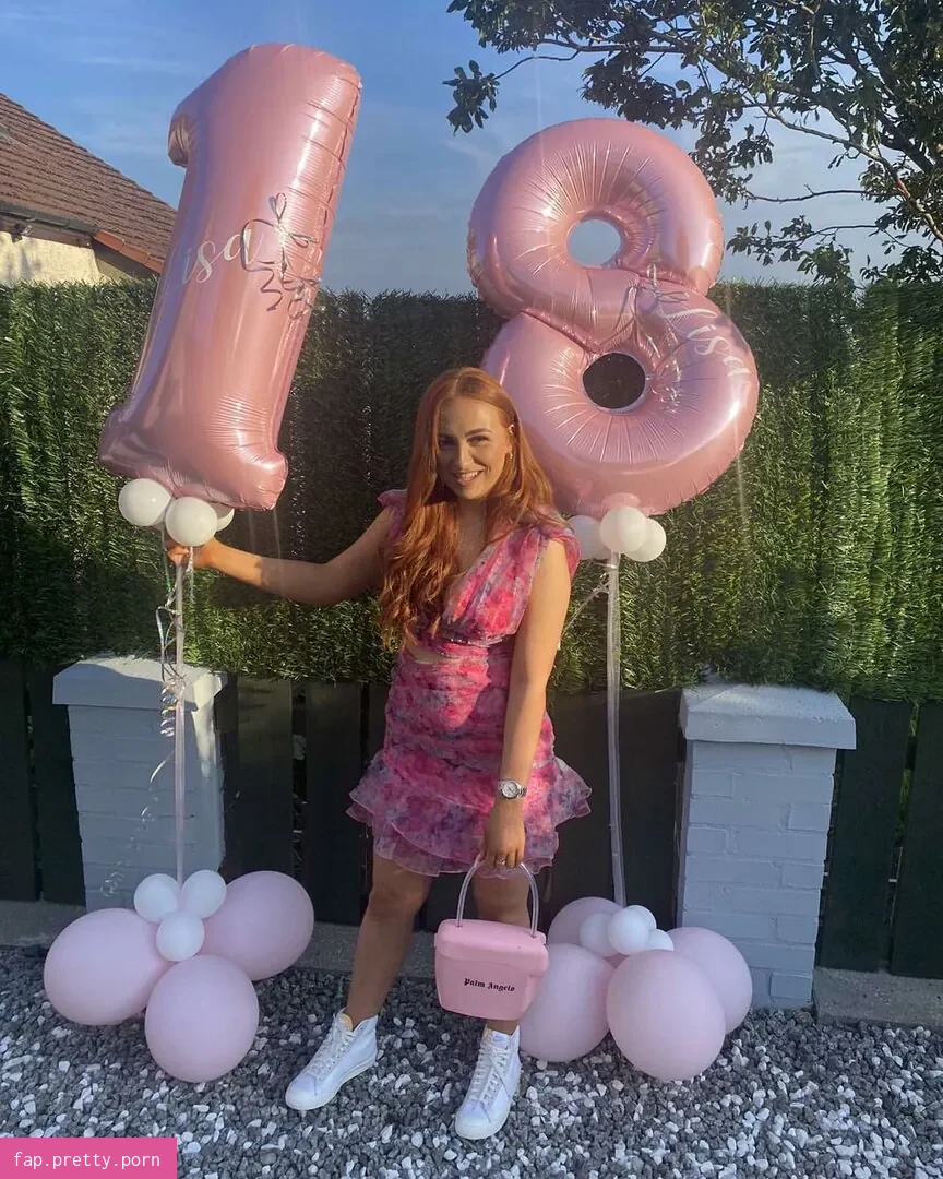 Lisa Sutherland - Photo #02