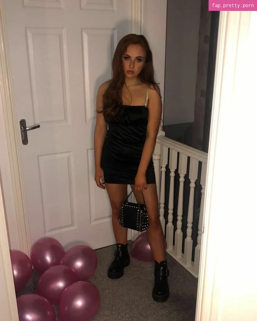 Lisa Sutherland - Photo #06