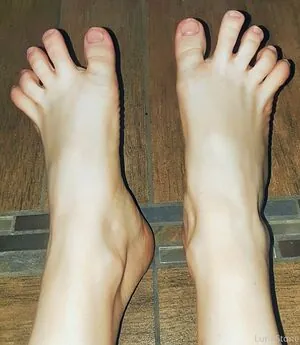 lunastonefreemium content