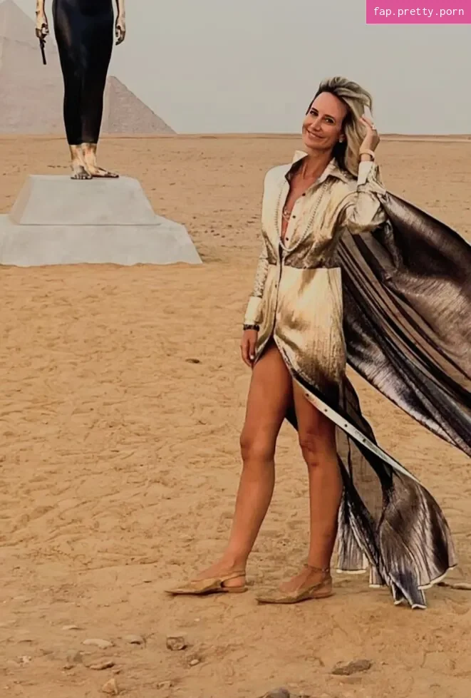 Lady Victoria Hervey - Photo #40