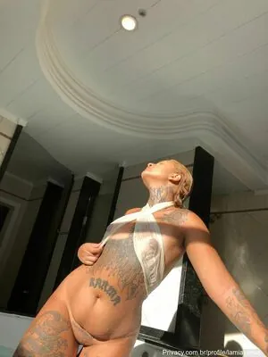 Lamia Venus content