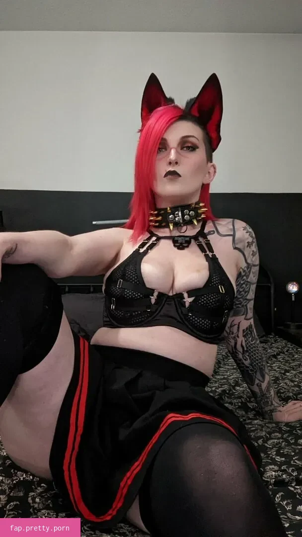 MajestyRedQueen - Photo #28