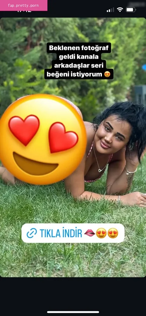 Melek Azad - Photo #57