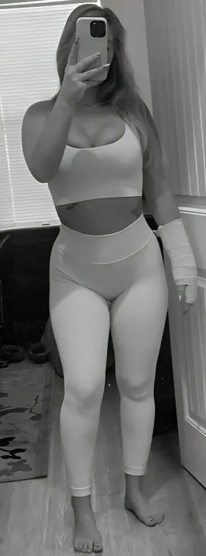 Mandyylynn96 big ass realtor content