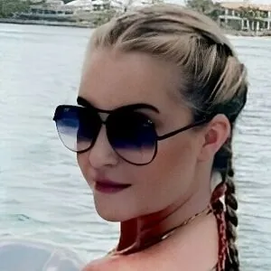 Mandyylynn96 big ass realtor