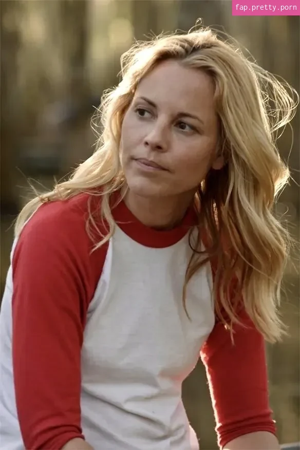 Maria Bello - Photo #15