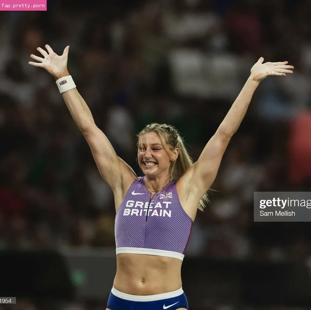 Molly Caudery - Photo #57