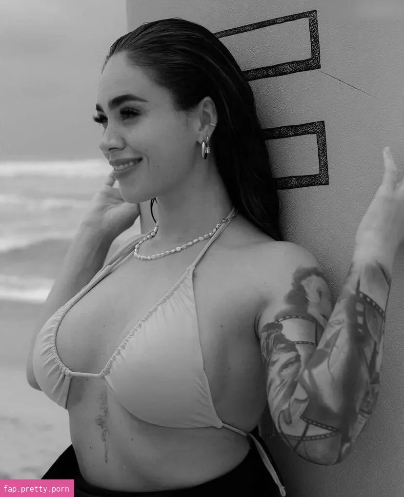 Melissa Damilia - Photo #11